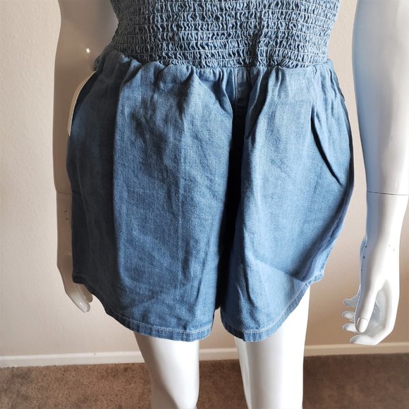 NWT AA Smocked Denim Romper. S/M - Picture 4 of 8